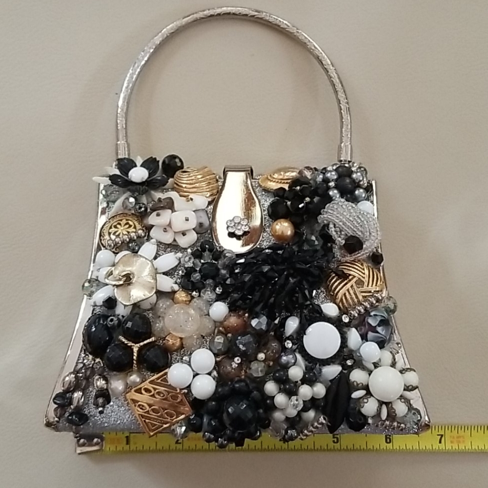 NWT Repurposed Vintage Jewelry Collage Beaded Metal Frame Handbag - Picture 14 of 16